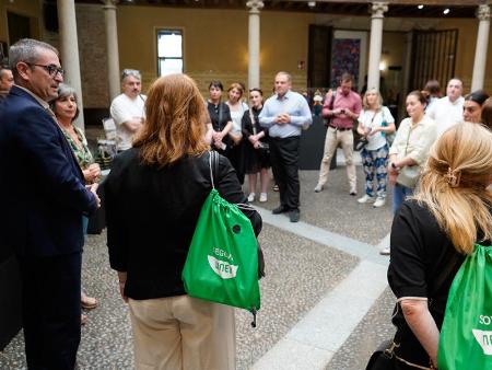 Imagen Representantes de universidades de Georgia visitan el Palacio Provincial junto al centro asociado de la UNED en Segovia